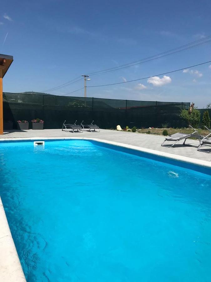 Apartment Milovice