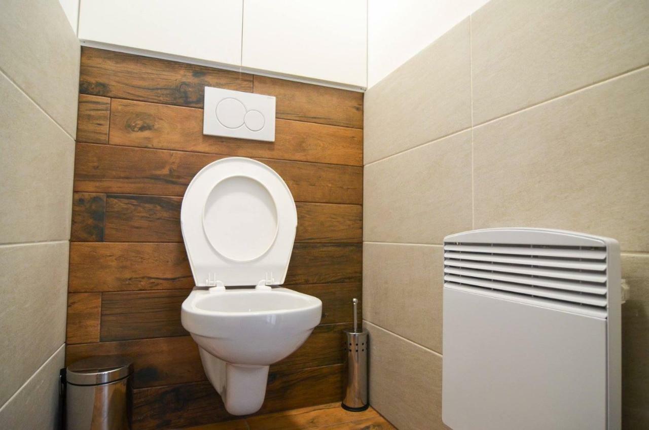 Milovice Apartment